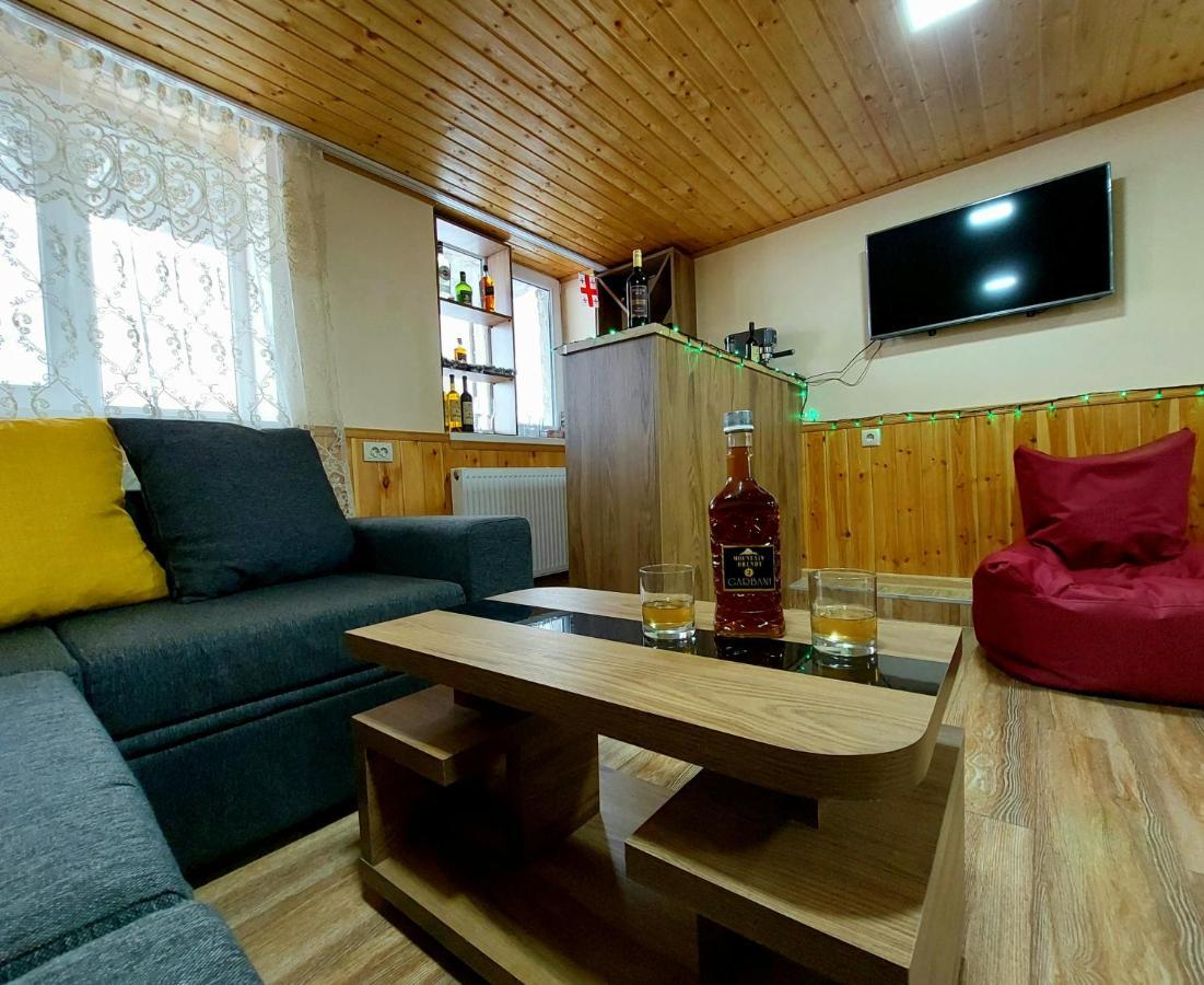 Cozy Hotel Kazbegi Exteriör bild